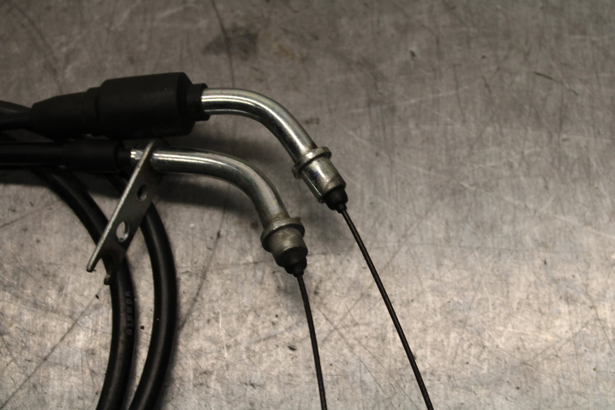 08-10 SUZUKI GSXR750 THROTTLE CABLES LINES BB119