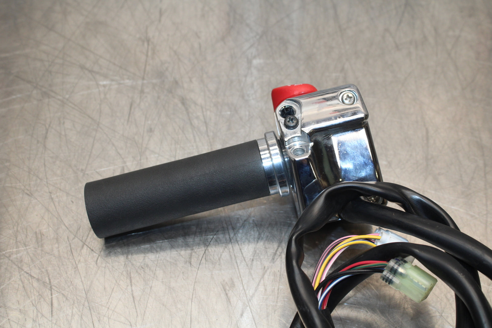 09 YAMAHA ROYAL STAR XVZ1300TF VENTURE RIGHT CLIP ON HANDLE KILL OFF START BB151