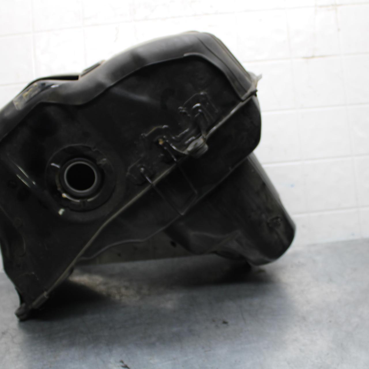 2001 Honda ST1100 GAS TANK FUEL CELL PETROL RESERVOIR BB77
