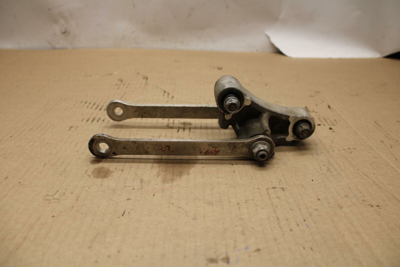 07-08 KAWASAKI NINJA ZX6R REAR DOGBONE SHOCK LINKAGE LINK BB274b