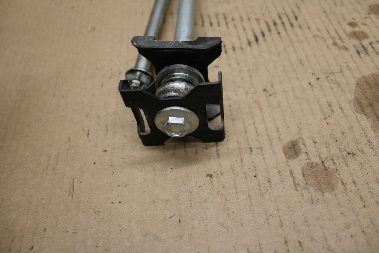 15 KAWASAKI NINJA 300 EX300 ABS REAR FRONT AXLE WHEEL RIM PIVOT BOLT AXEL BB395