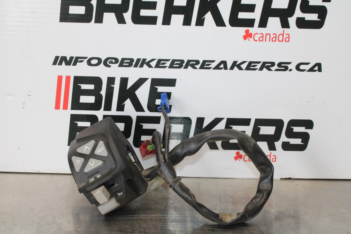 17-22 KTM 390 DUKE LEFT CLIP ON HANDLE HORN SIGNALS SWITCH SWITCHES BB180