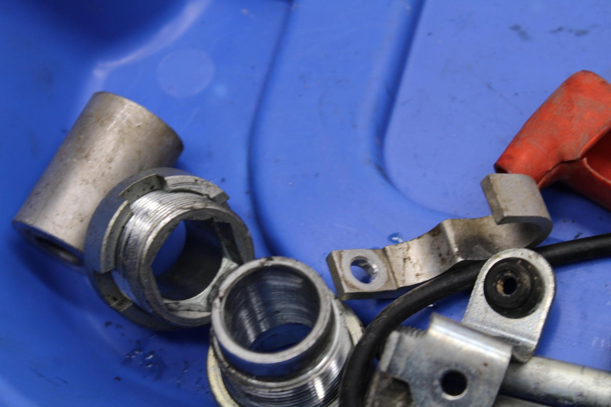 2006 Honda CBR600F4i MISCELLANEOUS BOLTS AND HARDWARE BB567