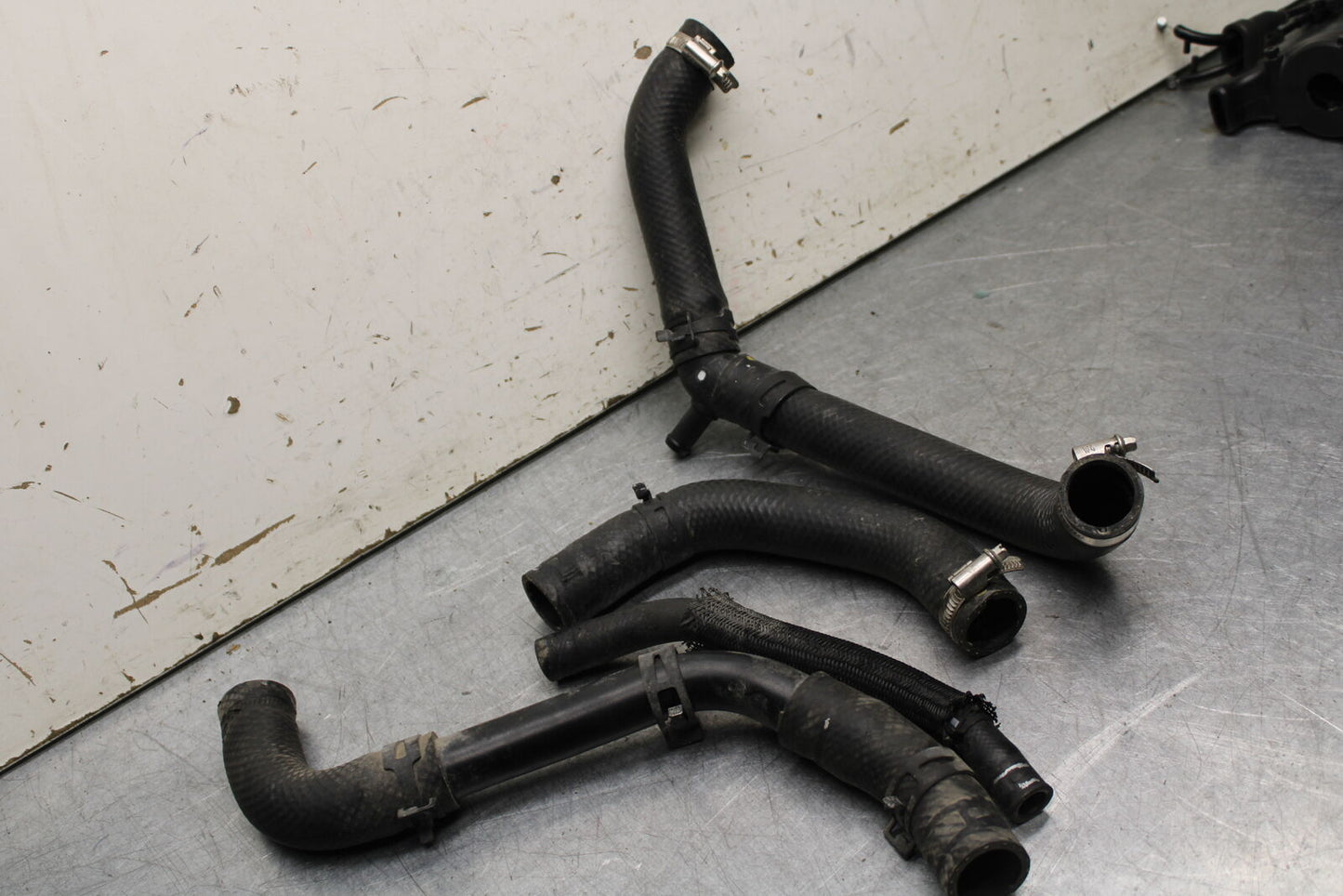 16 KAWASAKI NINJA ZX10R RADIATOR HOSES ENGINE COOLANT WATER  HOSE KIT SET BB650