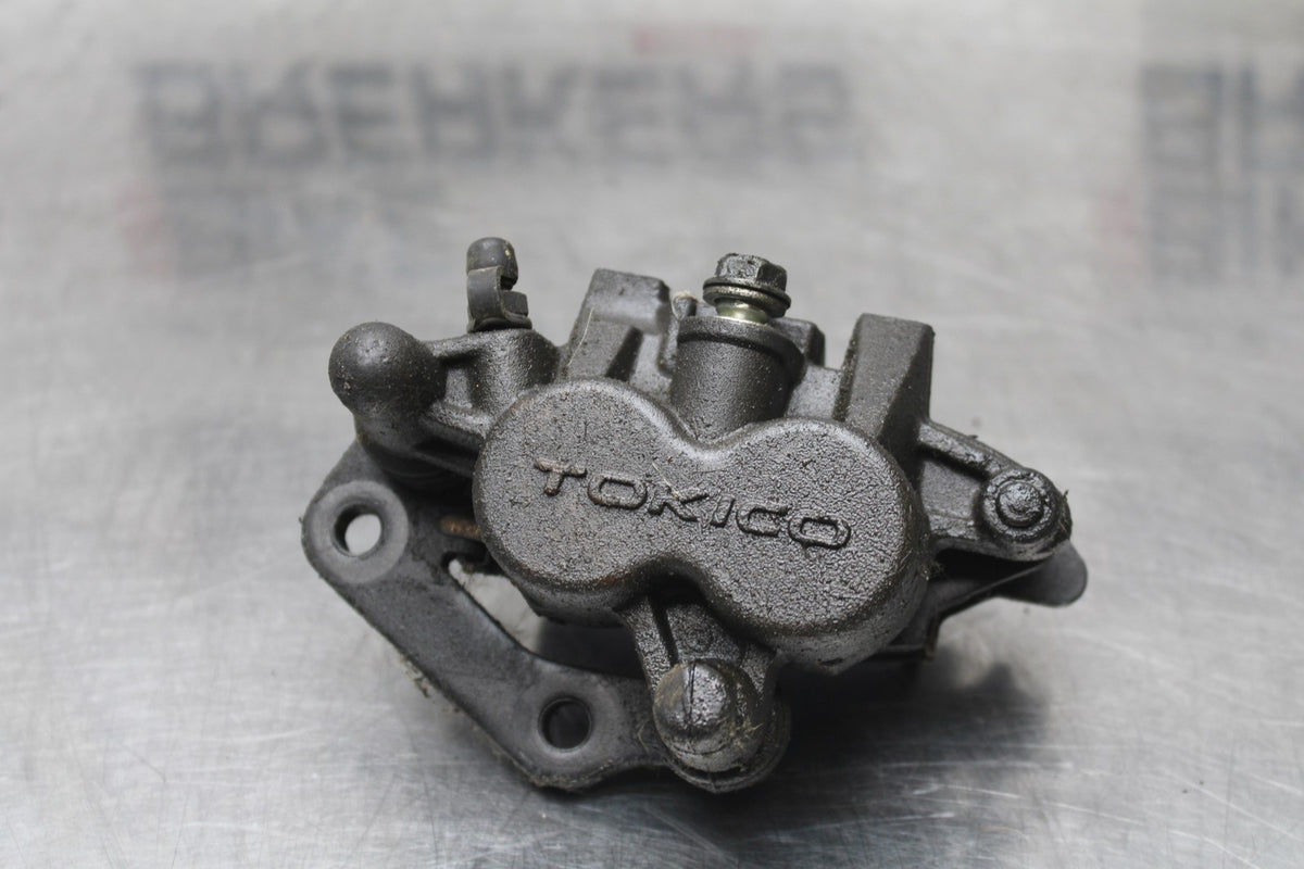 06 KAWASAKI Z750 RIGHT LEFT FRONT BRAKE CALIPER SET PAIR CALIPERS BB837