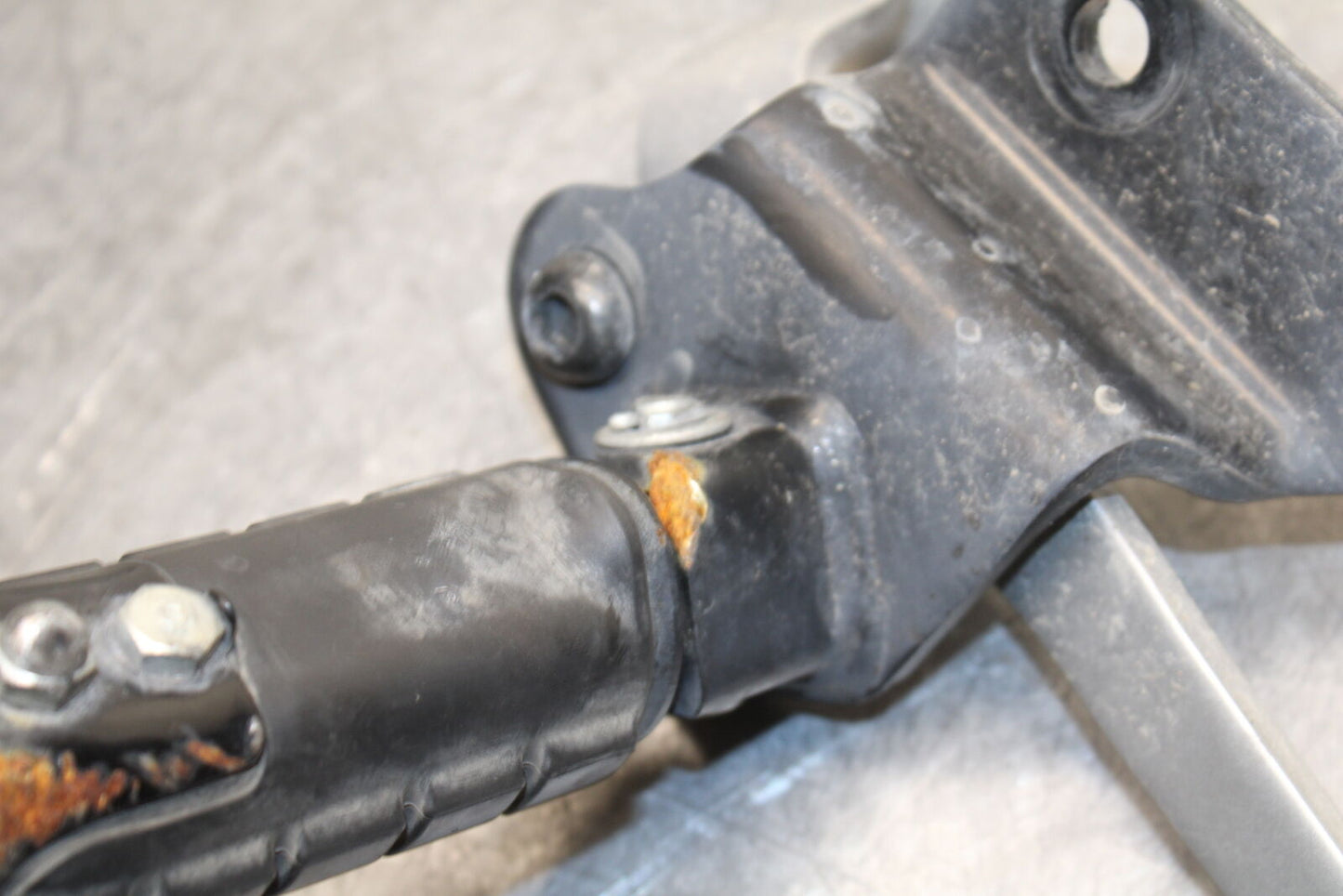 10-13 HONDA SHADOW RS 750 VT750RS LEFT FRONT FOOT PEG /W SHIFTER BB718