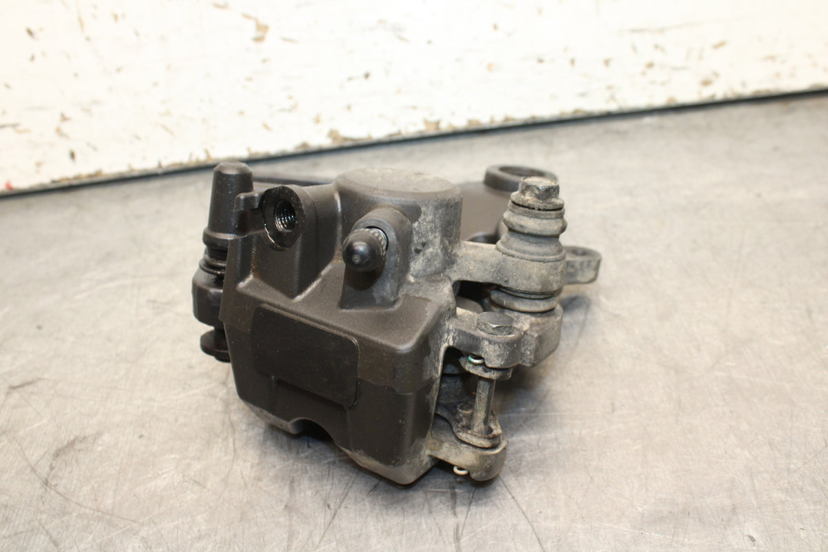 19-24 YAMAHA R3 REAR BACK BRAKE CALIPER W MOUNT BRACKET BB736