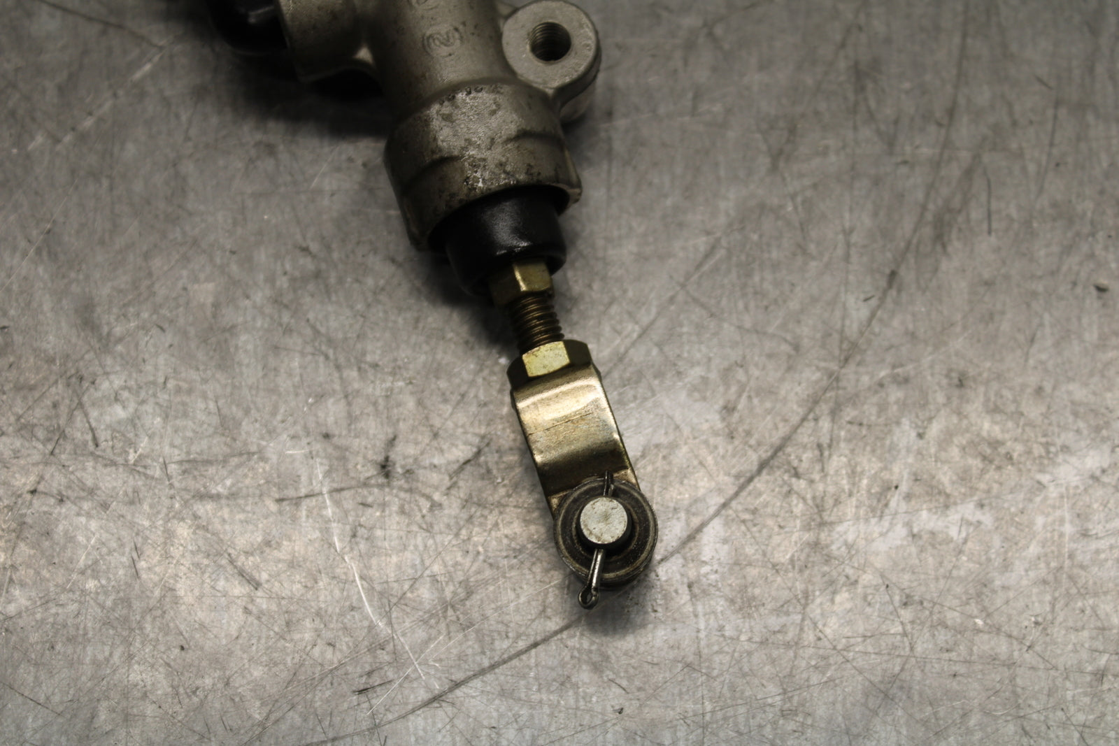 03-08 KAWASAKI VULCAN 1600 REAR BACK BRAKE MASTER CYLINDER W RESERVOIR BB123