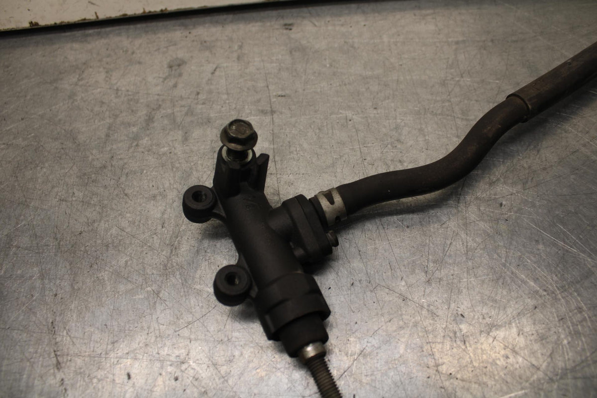 04-09 SUZUKI GS 500 FH GS500F REAR BACK BRAKE MASTER CYLINDER W RESERVOIR BB97