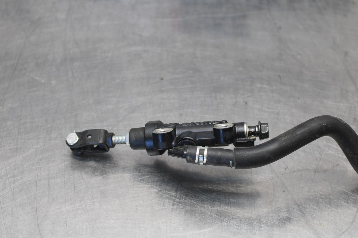 23-24 YAMAHA MT-07 REAR BACK BRAKE MASTER CYLINDER W RESERVOIR BB927
