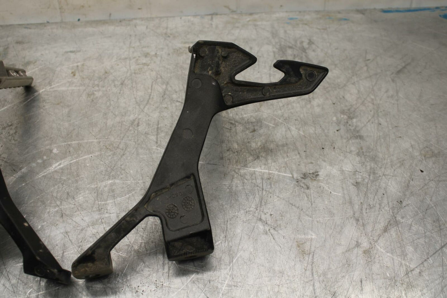 18-22 KAWASAKI NINJA 400 EX400 ABS REAR BACK PASSENGER PEG SET PAIR BB416