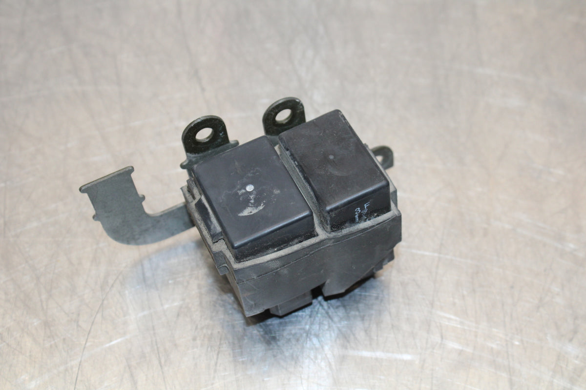 04 YAMAHA ROAD STAR XV1700A RELAY SET PAIR BB155
