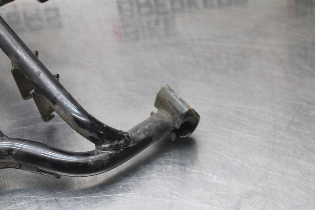 15 SUZUKI GW250F CENTER MAIN STAND BB789
