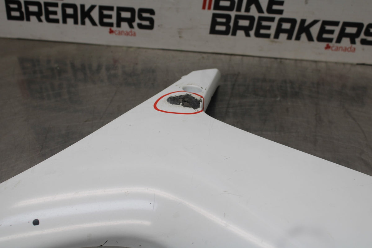 11-24 SUZUKI GSXR750 RIGHT MID UPPER SIDE FAIRING COWL PLASTIC BB871