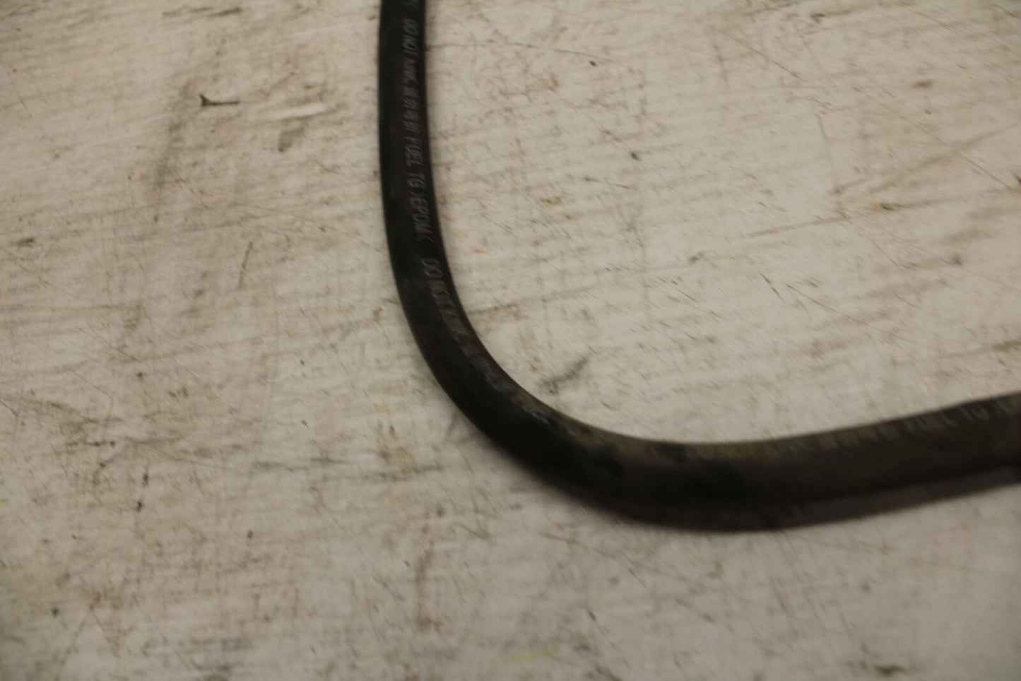 09 YAMAHA FZ6 FUEL HOSE GAS LINE TUBE PIPE BB295