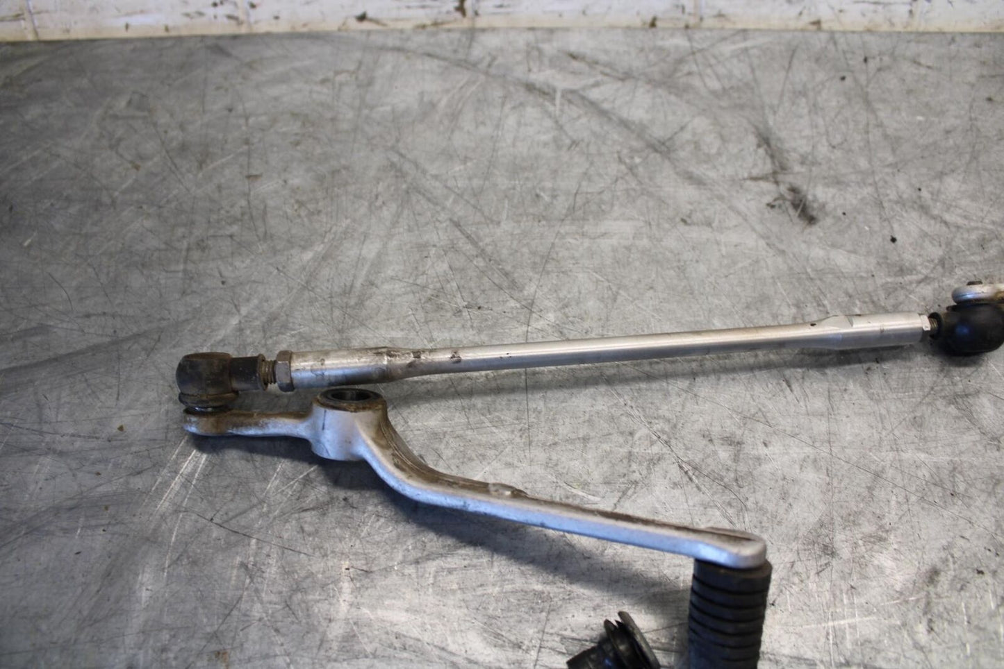 2009 Yamaha YZF R6 SHIFTER LINKAGE SHIFT LINK PEDAL 2C0-18110-01-00 BB532