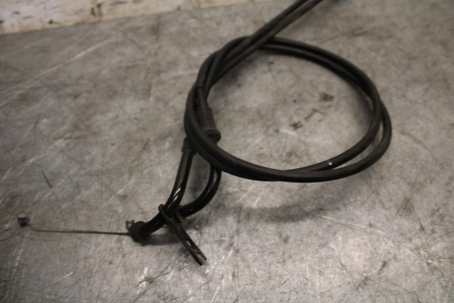 2007 Suzuki GSXR600 THROTTLE CABLES LINES 58300-01H00 58300-01H10 BB540
