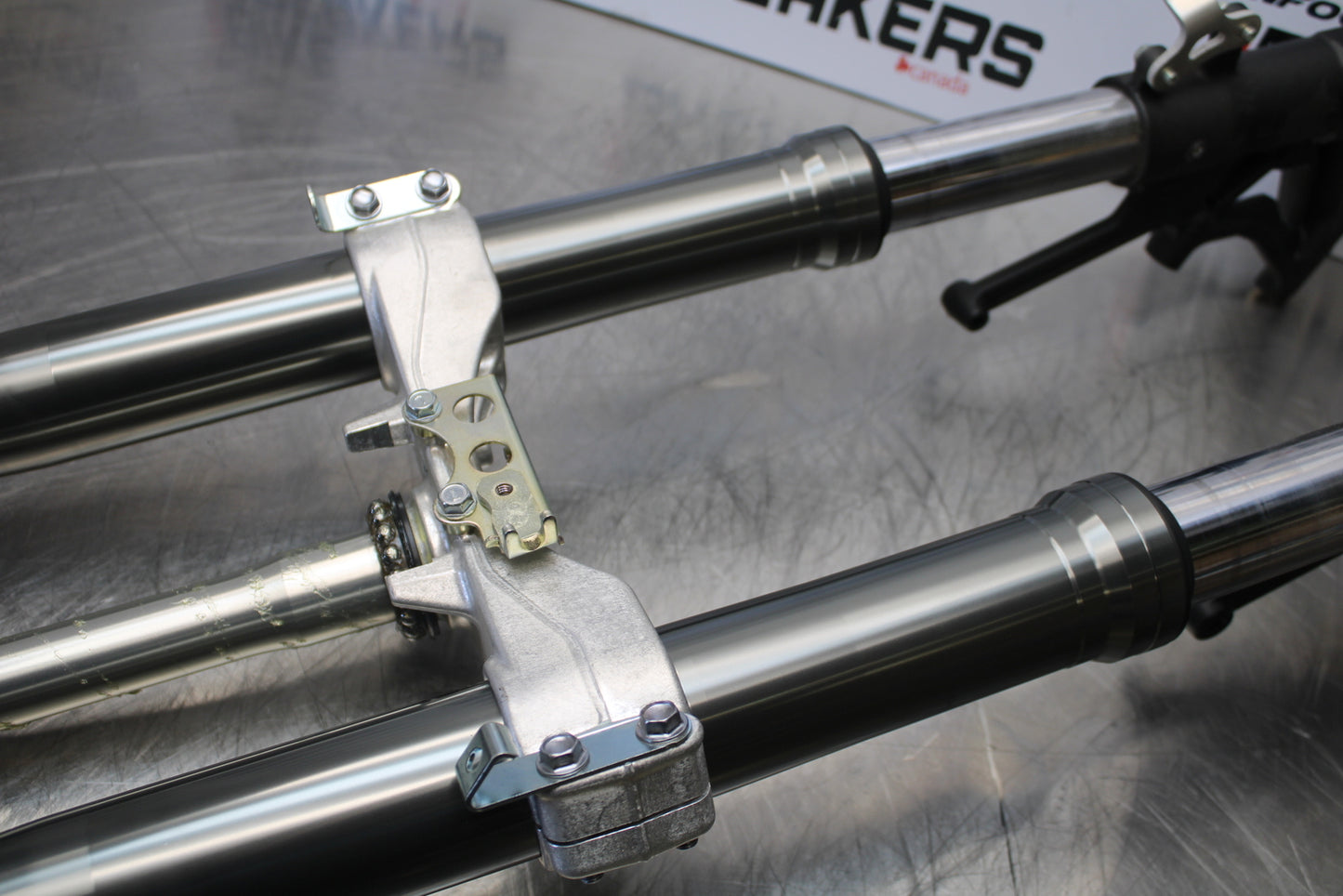 23-24 KAWASAKI NINJA ZX14R FRONT END FORKS SUSPENSION TRIPLE TREES/ AXLE BB153