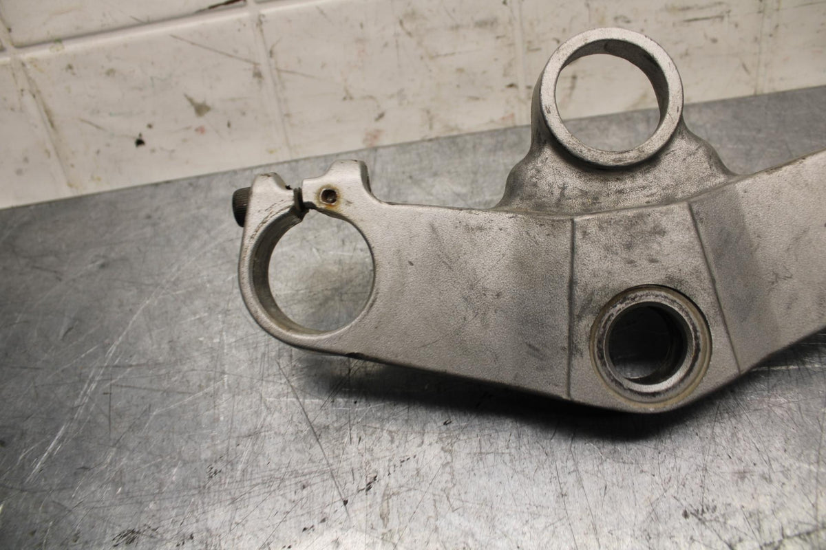 89-90 YAMAHA FZR600 FORKS UPPER TRIPLE TREE CLAMP BB76