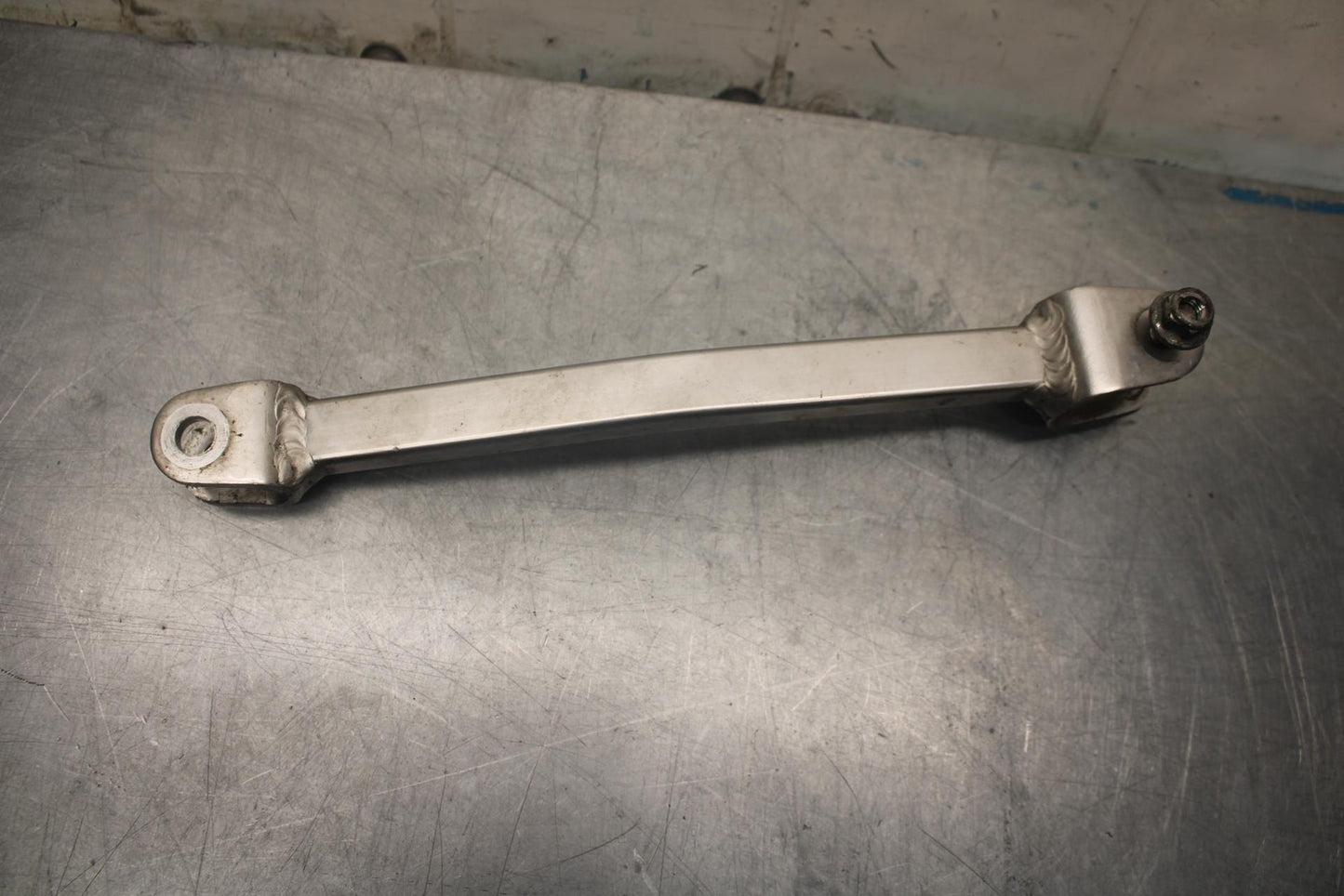 97-98 SUZUKI GSXR 600 SRAD REAR BACK BRAKE TORQUE ROD SHAFT BAR BB455