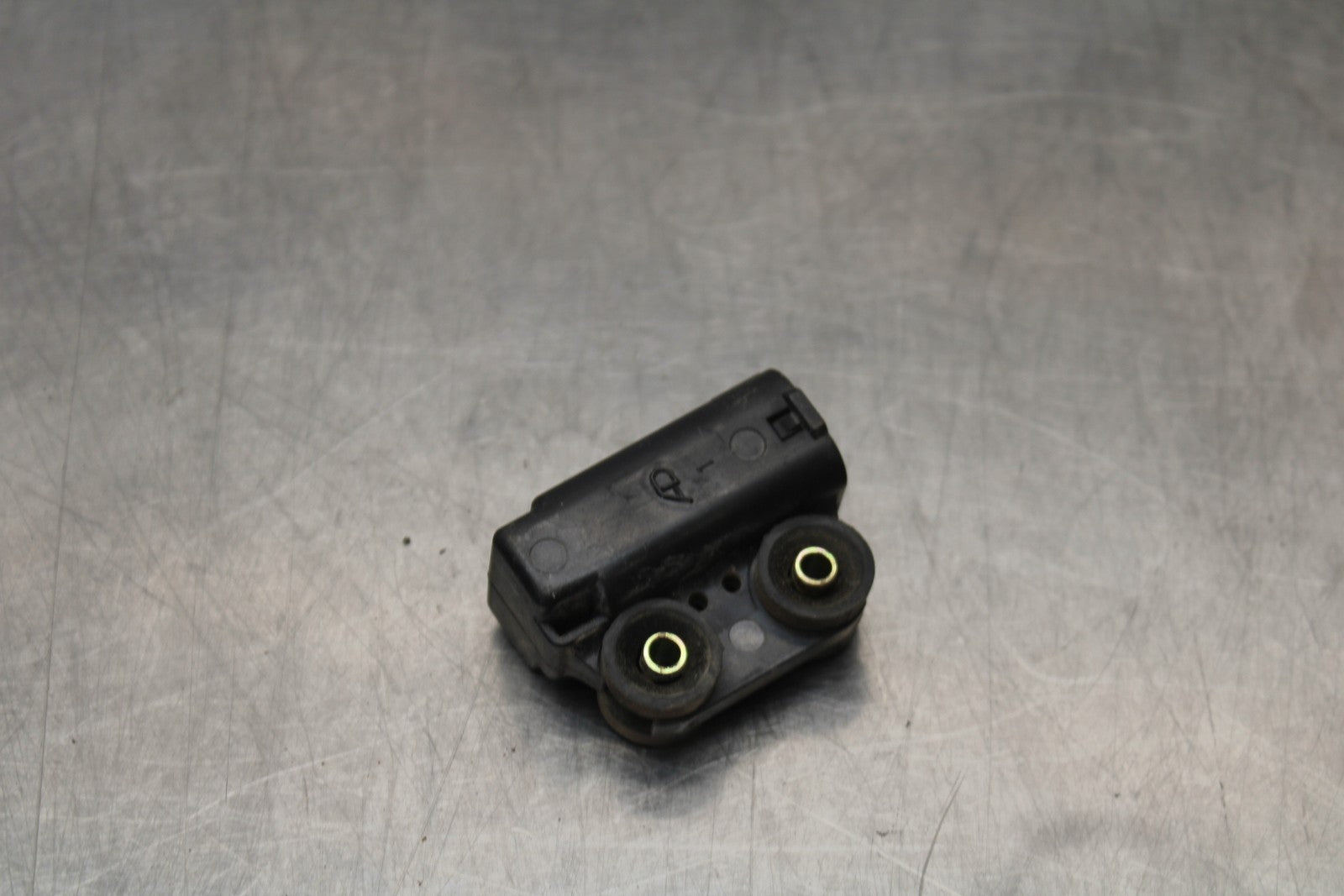 05 TRIUMPH ROCKET III TIP OVER BANK ANGLE CRASH SENSOR SWITCH  BB186