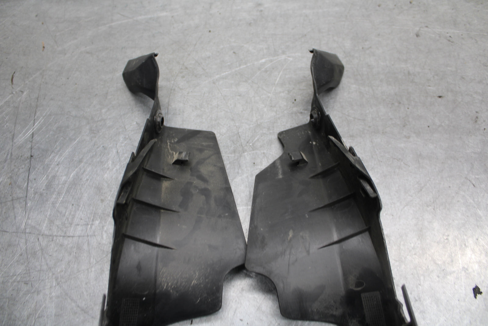 17-21 HONDA CBR1000RR SP RIGHT LEFT AIR INTAKE DUCT COVERS BB681