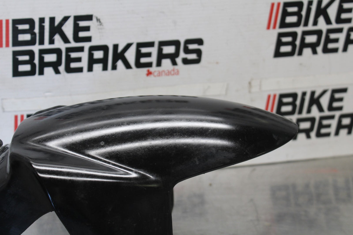 05-08 TRIUMPH SPEED TRIPLE 1050 FRONT WHEEL FENDER COWL FAIRING BB933