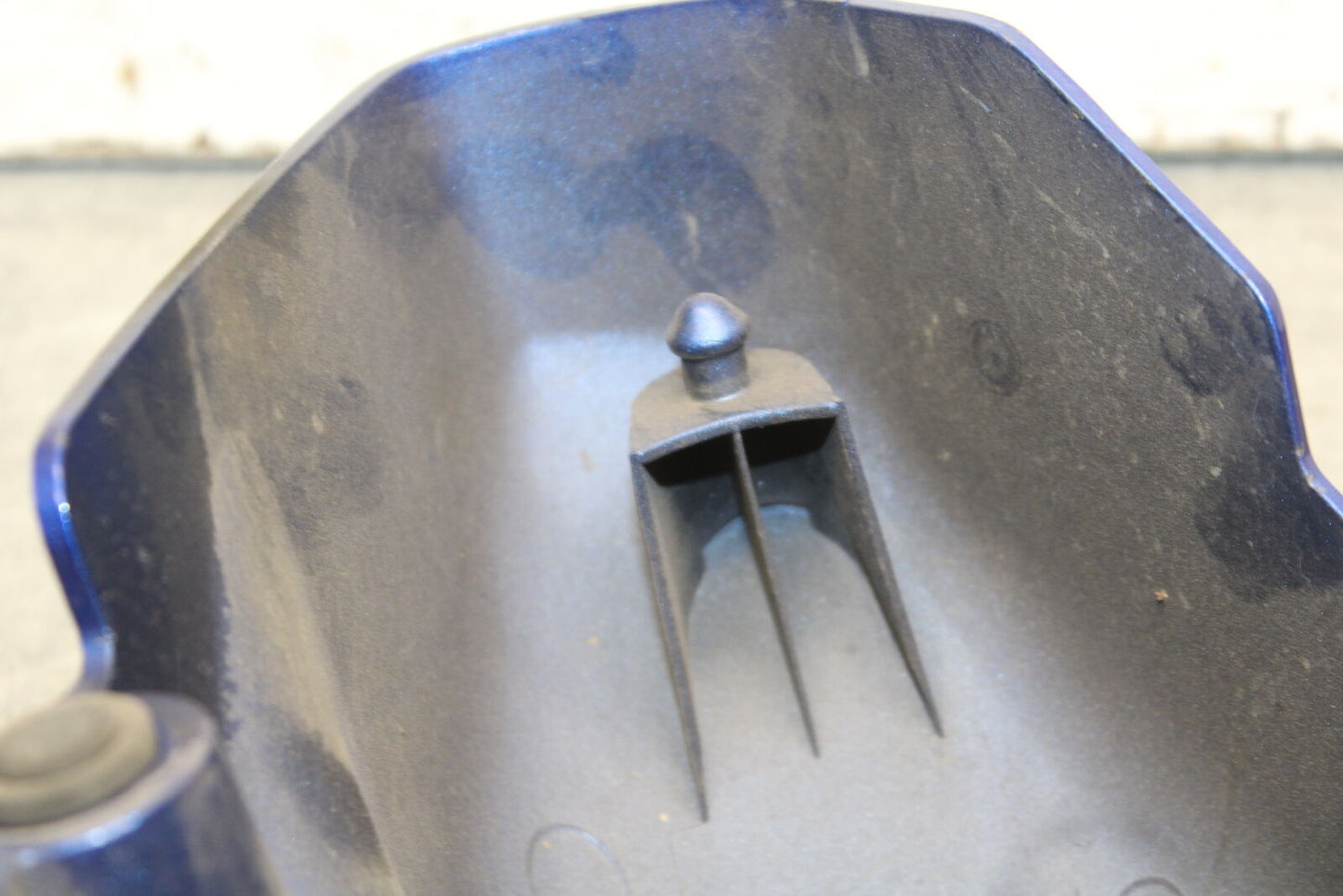 05-06 SUZUKI BOULEVARD M50 SIDE COVER PANEL COWL FAIRING 47130-41F00 BB671