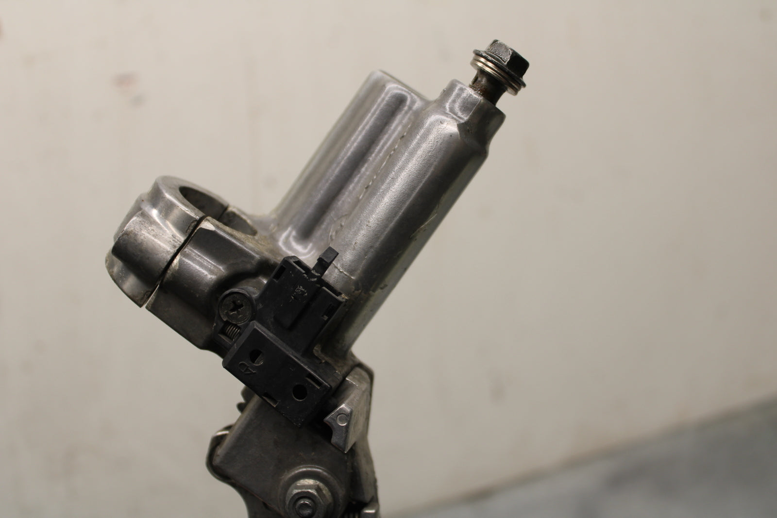 00 SUZUKI INTRUDER 1500 VL1500 CLUTCH MASTER CYLINDER BB761