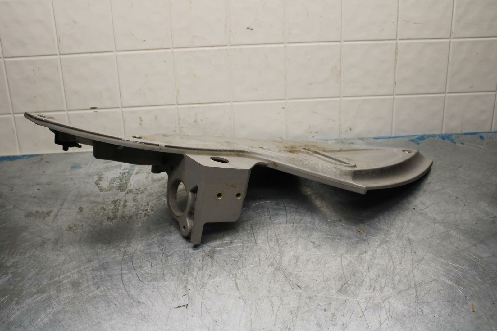 10-12 CAN AM SPYDER RT RIGHT  FOOT REST PEG STEP SUPPORT 705002834 BB415