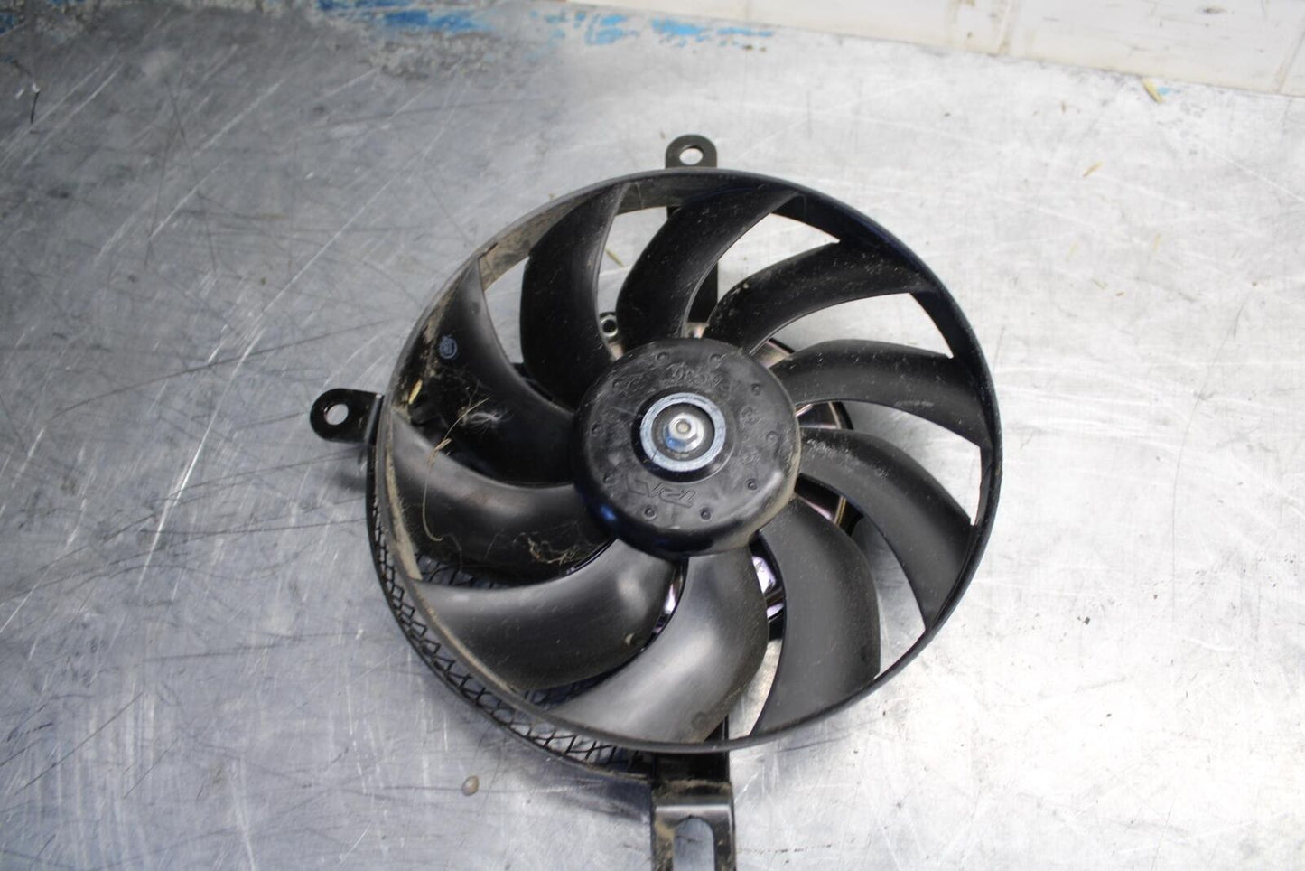 15-21 SUZUKI GSXR600 ENGINE RADIATOR COOLING FAN BB463