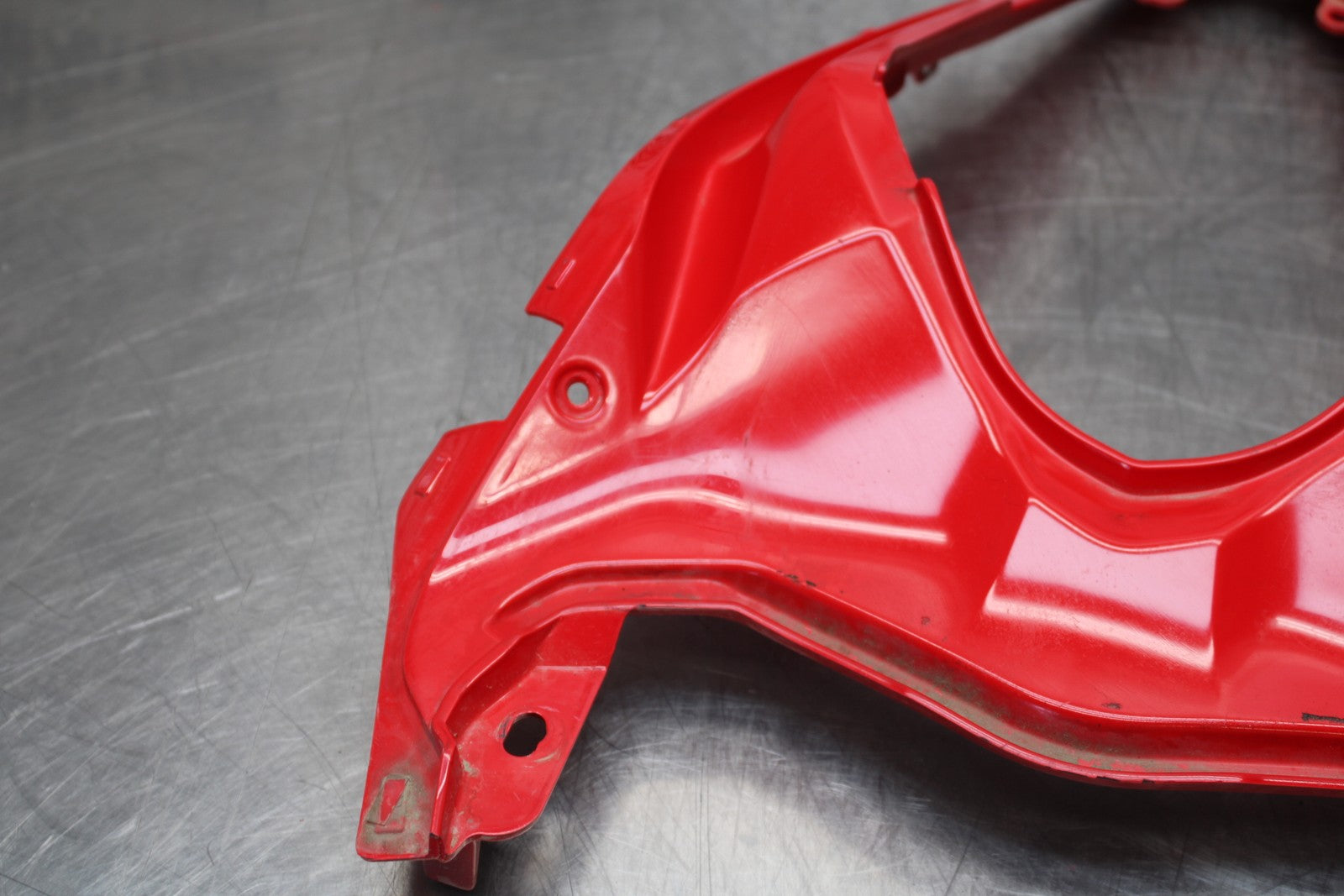 18-23 KAWASAKI NINJA 400 EX400 ABS CENTER REAR BACK TAIL FAIRING COWL BB177