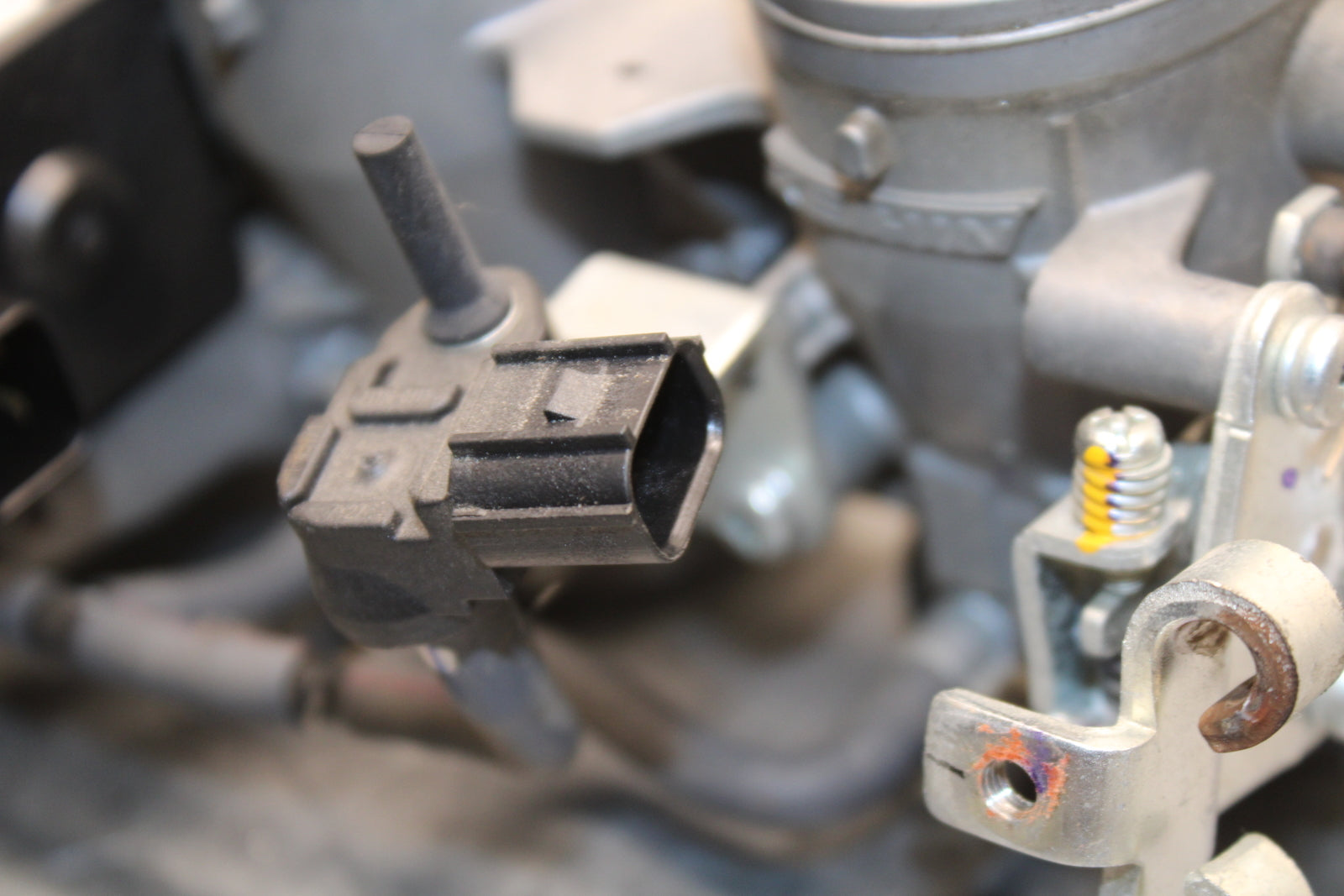 13-18 KAWASAKI NINJA ZX6R MAIN FUEL INJECTORS / THROTTLE BODIES 16163-0772 BB666