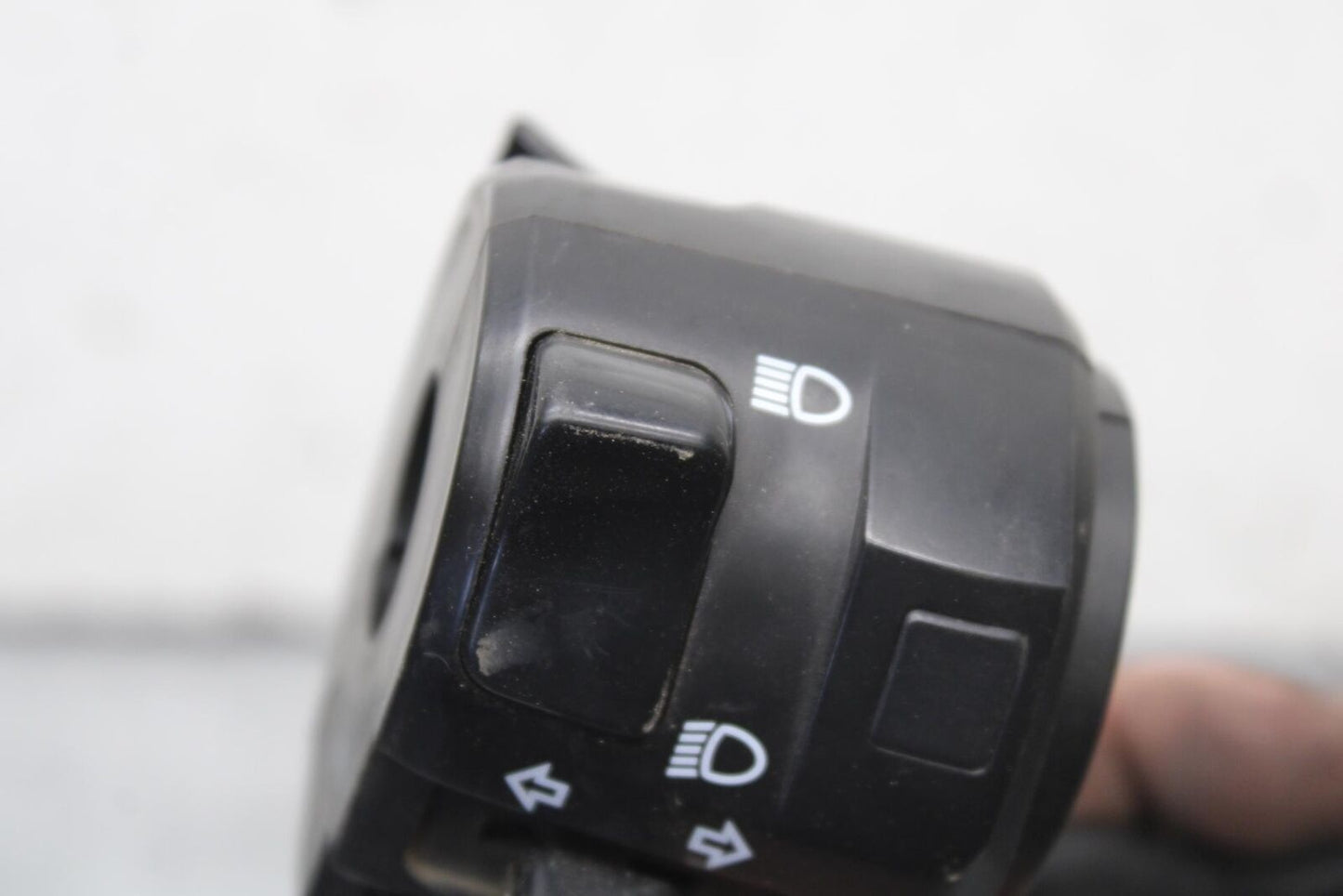 15-16 KAWASAKI EX300 LEFT CLIP ON HANDLE HORN SIGNALS SWITCH  BB635