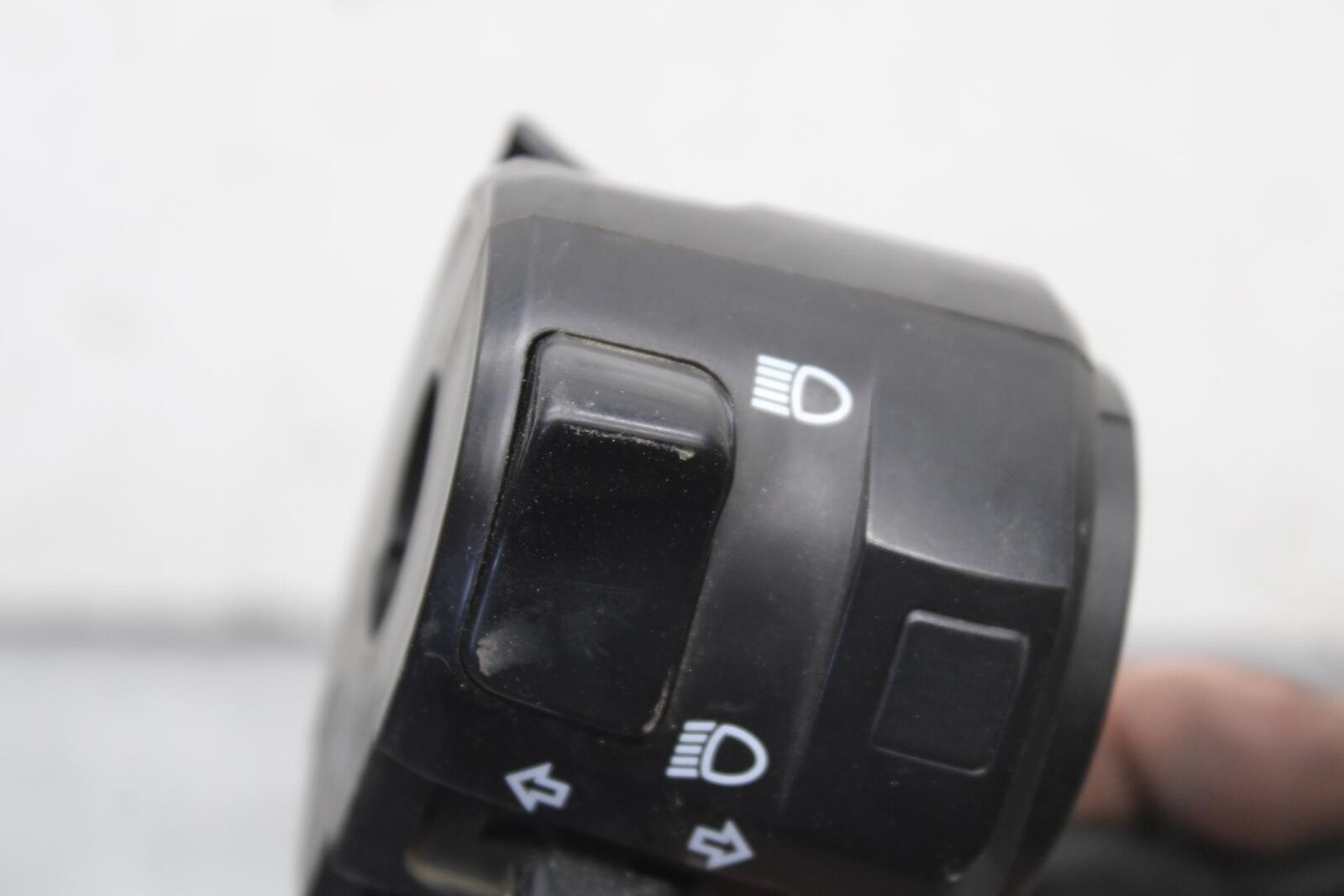 15-16 KAWASAKI EX300 LEFT CLIP ON HANDLE HORN SIGNALS SWITCH  BB635