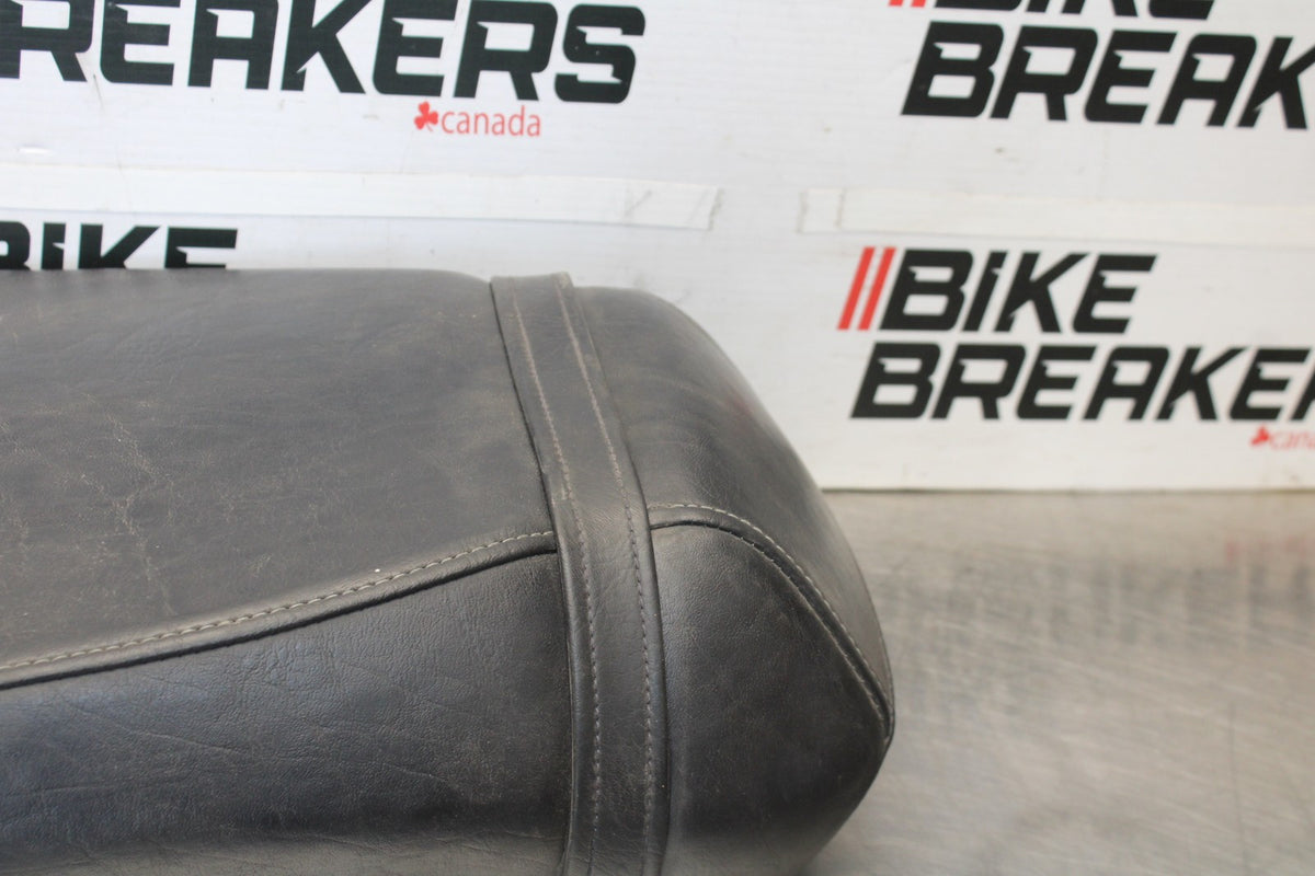 05-09 SUZUKI BOULEVARD C90 REAR BACK PASSENGER SEAT BB918
