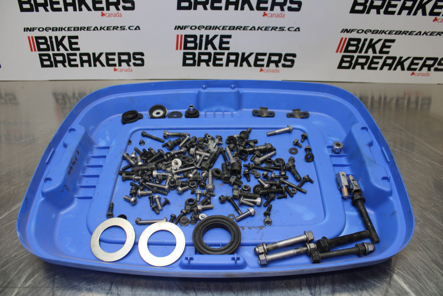 09 YAMAHA ROYAL STAR XVZ1300TF VENTURE MOUNTING BOLTS HARDWARE BB151
