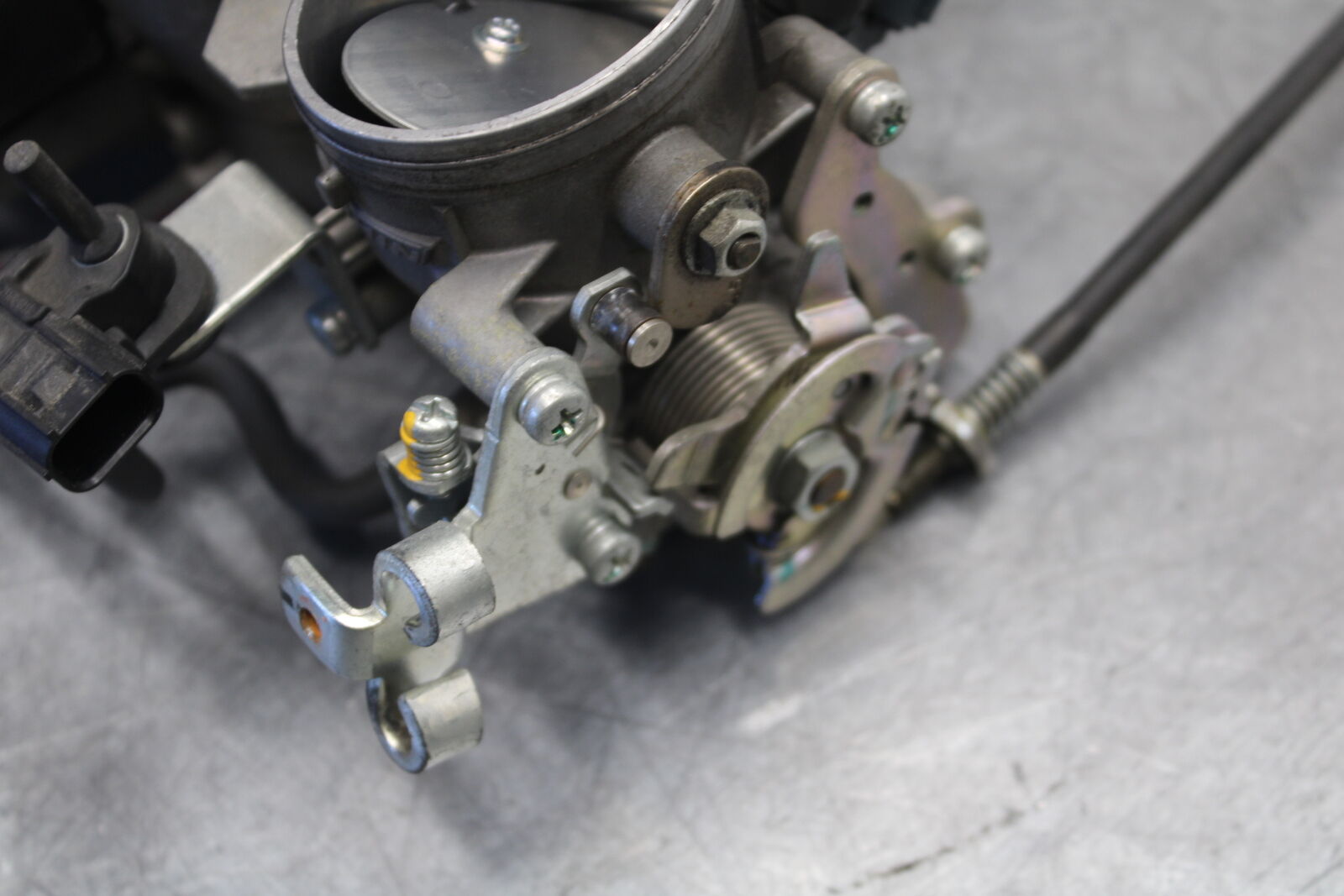 09-12 KAWASAKI NINJA ZX6R MAIN FUEL INJECTORS / THROTTLE BODIES 16163-0128 BB698