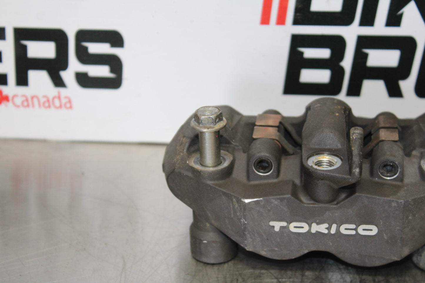 06-07 SUZUKI GSXR 600 RIGHT LEFT FRONT BRAKE CALIPER SET PAIR CALIPERS BB170