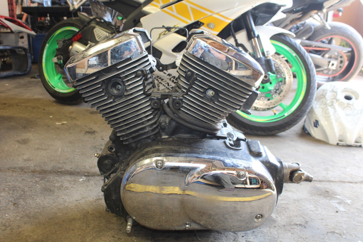 04 KAWASAKI VULCAN 1500 ENGINE MOTOR BB762