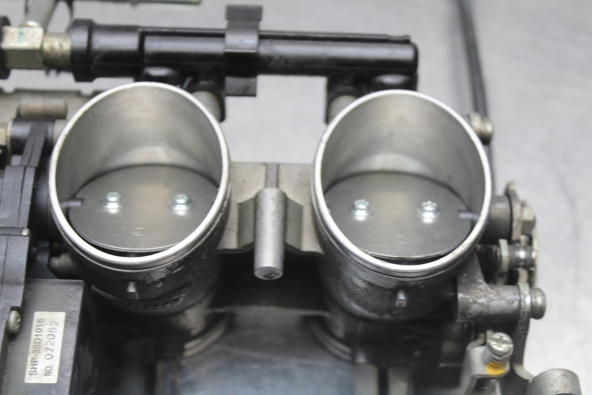 07-08 KAWASAKI NINJA ZX6R MAIN FUEL INJECTORS / THROTTLE BODIES BB855