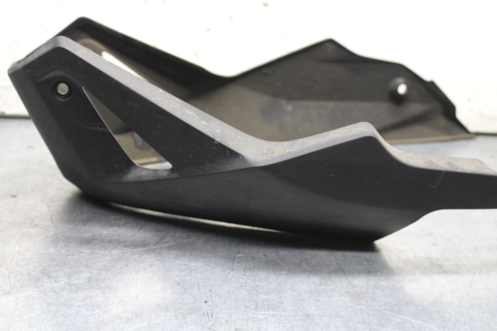 15-16 HONDA CB300F LOWER BOTTOM BELLY FAIRING COWL BB740