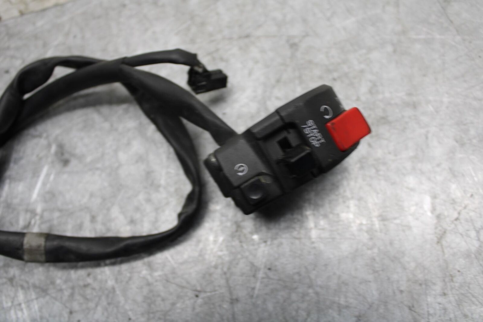 2009 Kawasaki Ninja ZX6R ZX600R RIGHT CLIP ON HANDLE KILL OFF START SWITCH BB538