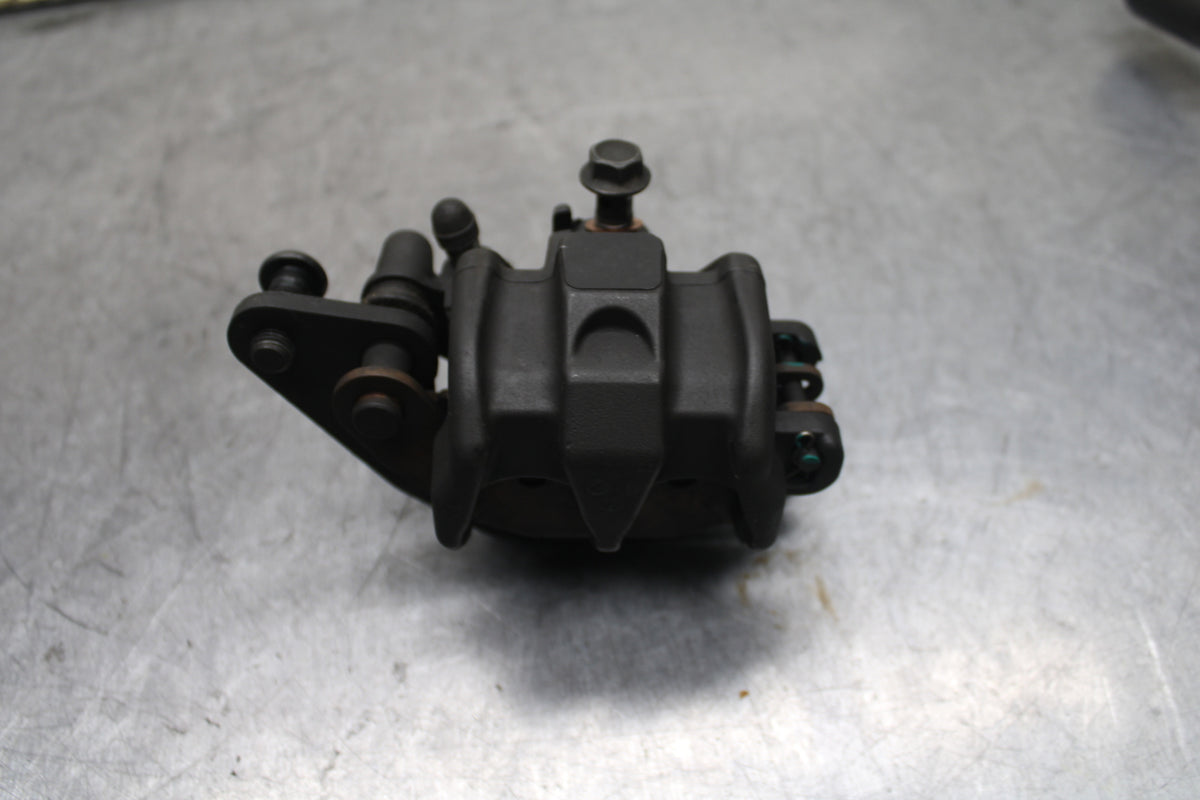 15-17 YAMAHA YZF R3 RIGHT FRONT BRAKE CALIPER BB111