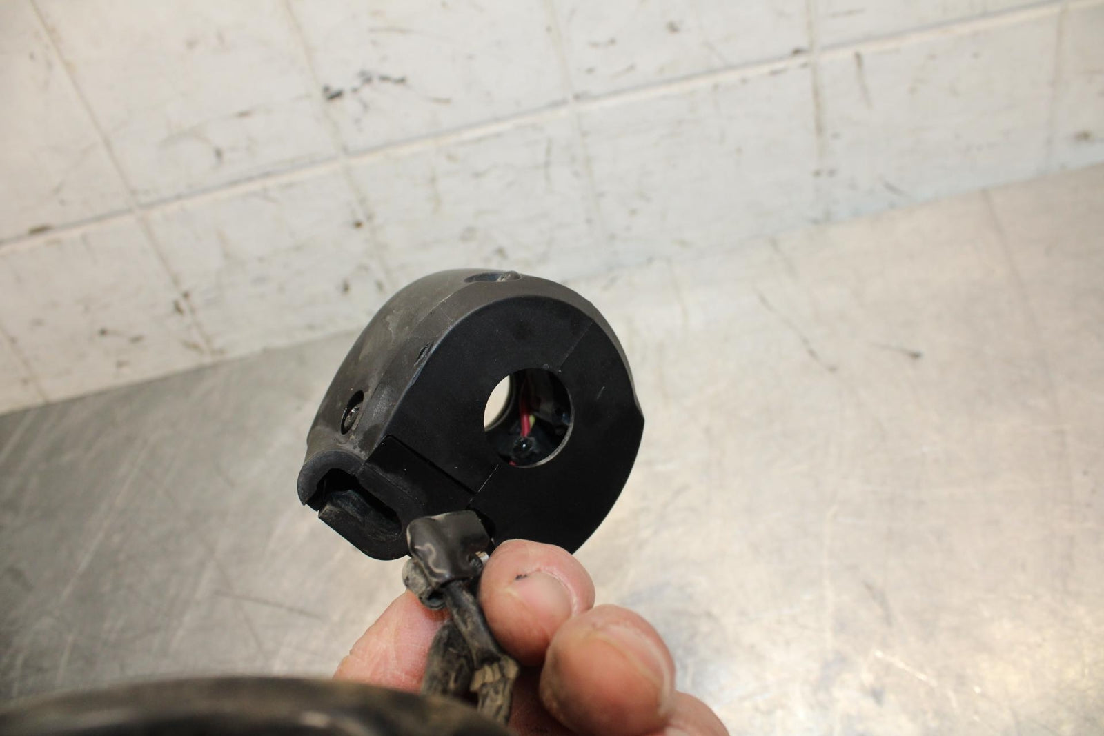 17 KAWASAKI VERSYS-X 300 RIGHT CLIP ON HANDLE KILL OFF START SWITCH BB504