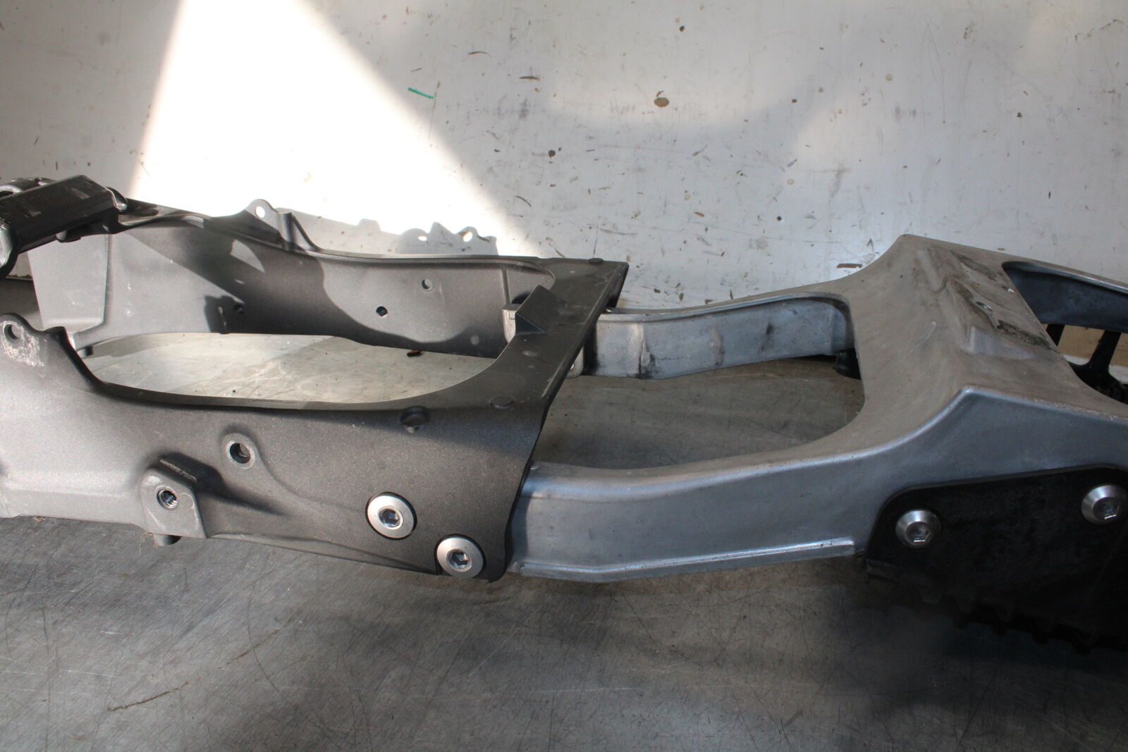 09-12 KAWASAKI NINJA ZX6R REAR SUBFRAME BACK SUB FRAME 32160-0399 BB698