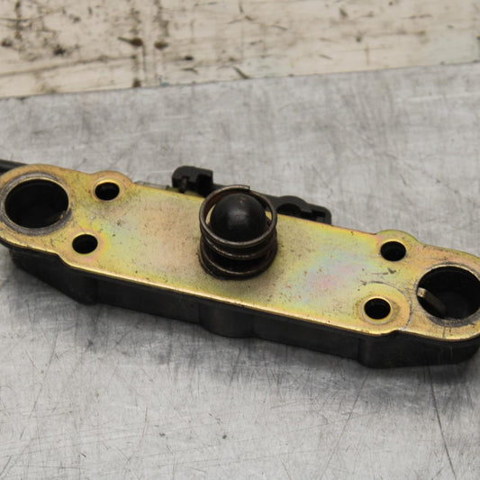 1997 Suzuki Bandit 1200 GSF1200S SEAT LATCH BB559