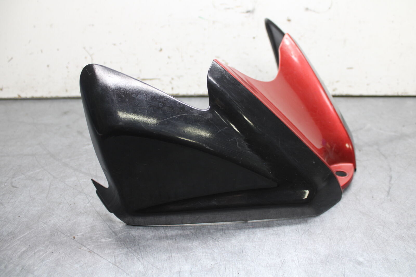 08-10 SUZUKI GSXR 600  FRONT GAS TANK FUEL CELL FAIRING COWL COVER TRIM BB101