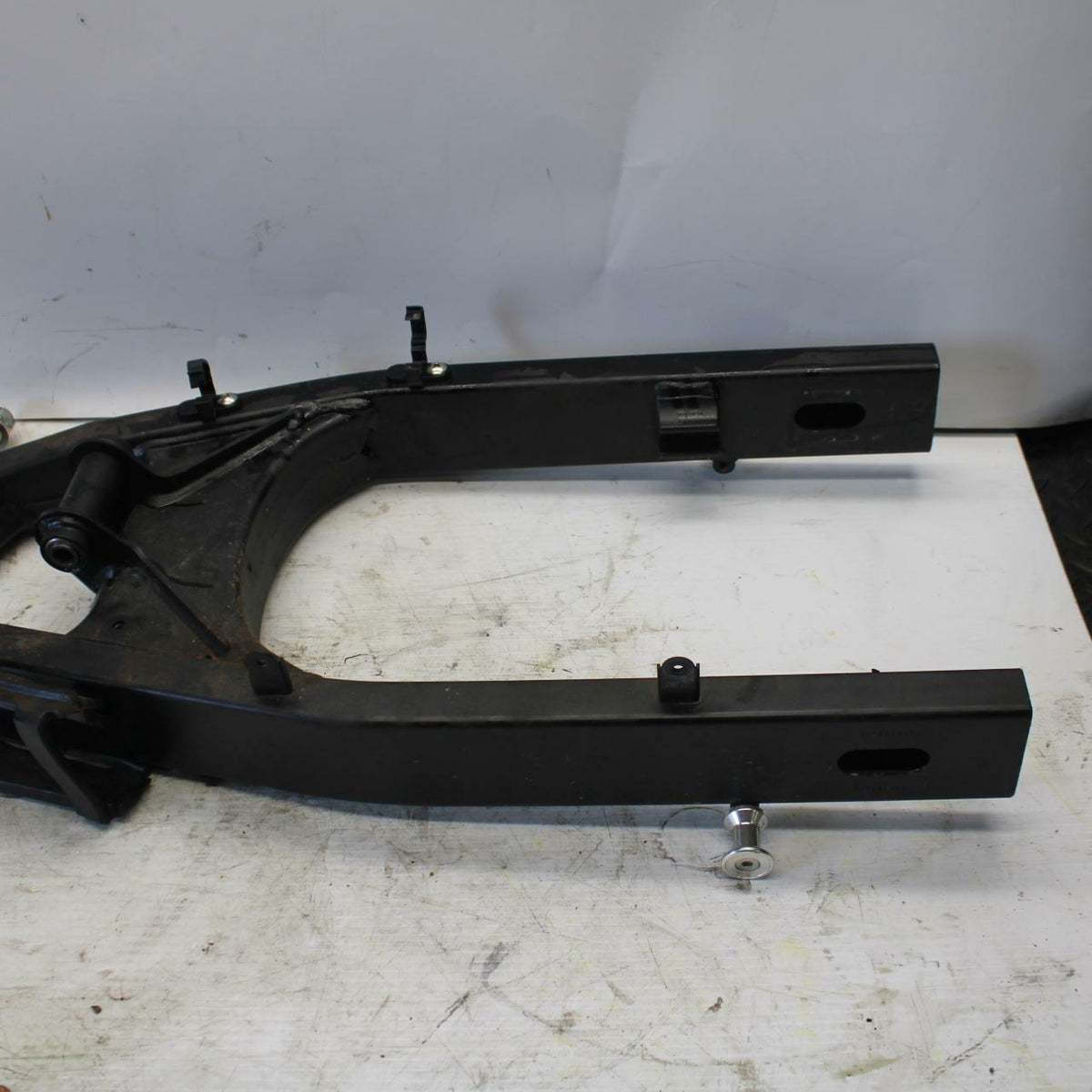 07-12 SUZUKI BANDIT 650F REAR SWINGARM BACK SUSPENSION SWING ARM BB280