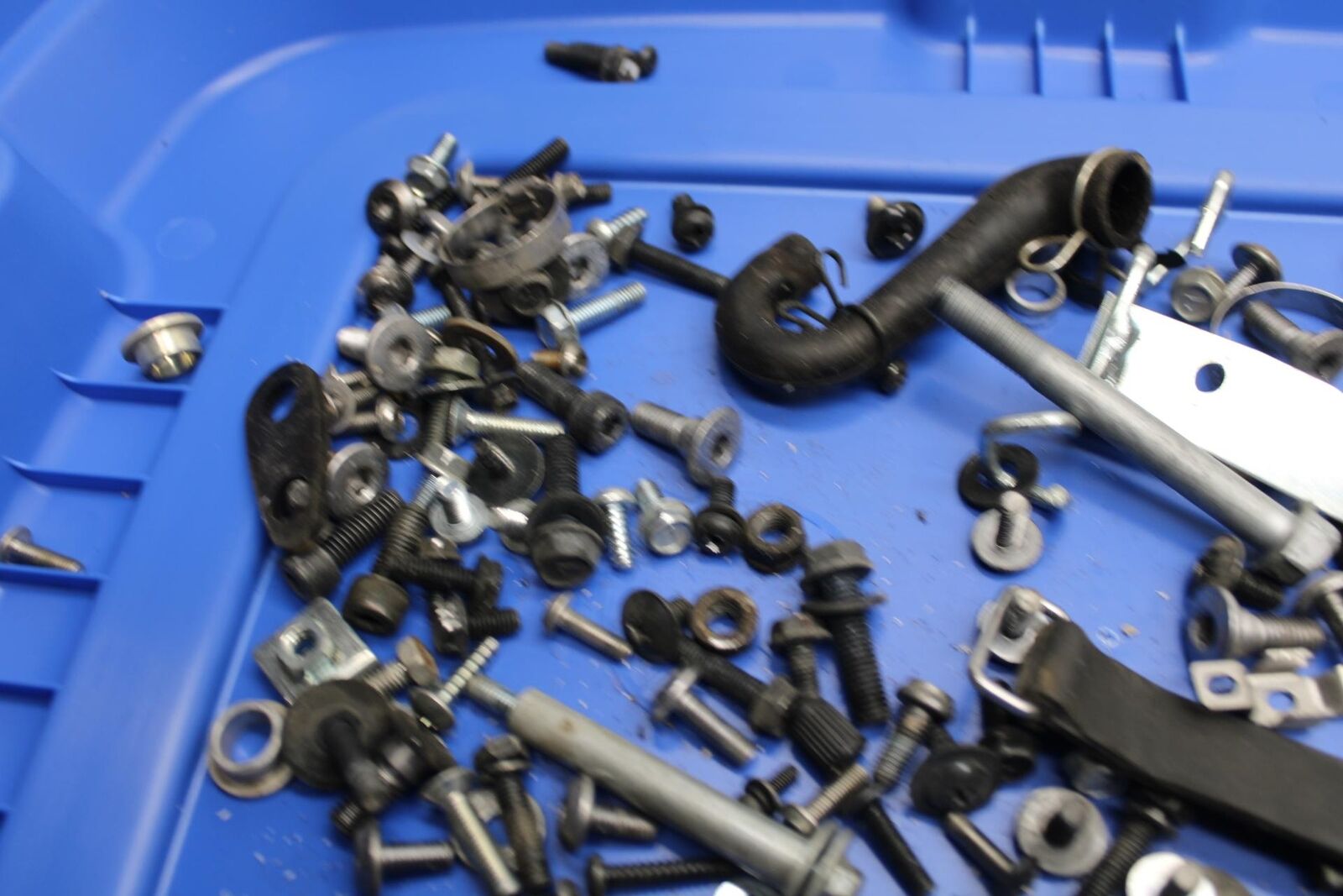 08-12 KAWASAKI NINJA 250R EX250J LEFTOVER  BOLTS HARDWARE MOTOR SCREWS BB612